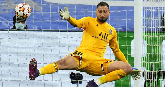 Gianluigi Donnarumma di Incar Real Madrid dan Bayern Munchen