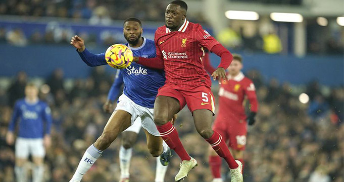 2 Gelandang Kunci Liverpool di Incar Real Madrid dan Barcelona