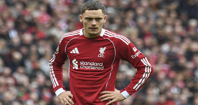 Arne Slot Meminta Publik Anfield Bersabar Atas Performa Wirtz